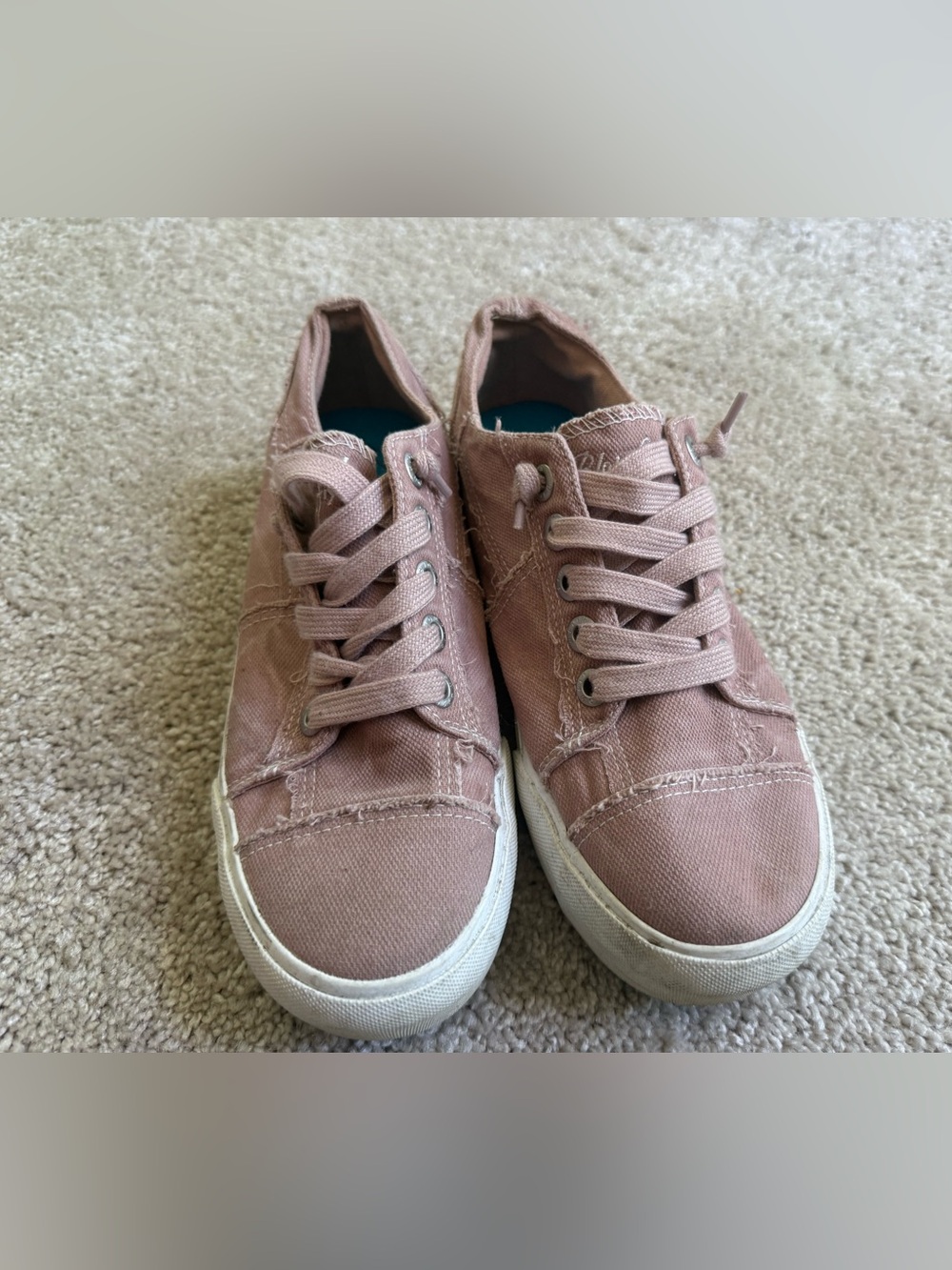 Casual Pink Canvas Lace-Up Sneakers